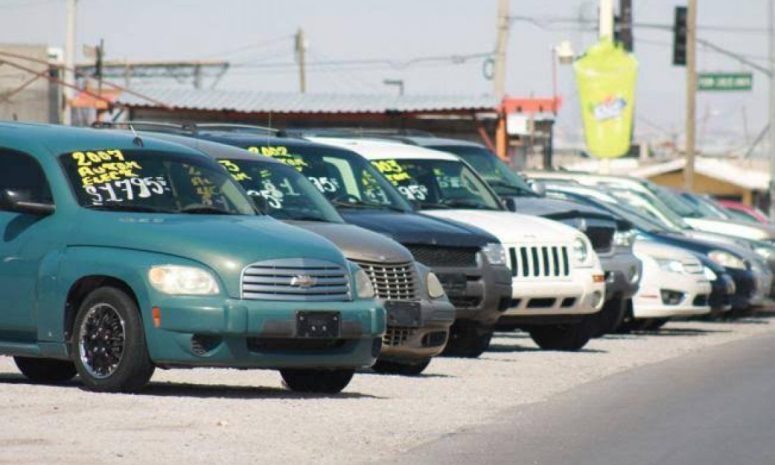 Así lucran las organizaciones que prometen regularizar autos chocolate